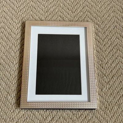 Silber Struktur Bilderrahmen 4x6 Chrom Optik Freistehend Display