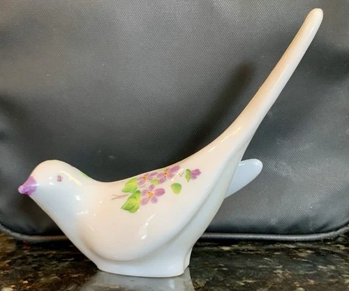 Vintage Fenton Art Glass Bird White Hand Painted Violets Signed D Anderson