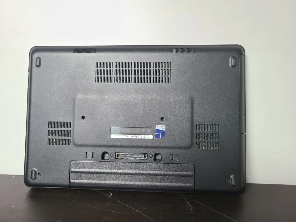 Laptop Dell Latitue E5540 15.6" i5-4210U CPU 8GB RAM 128GB SSD Win10 Pro - Image 3 of 4