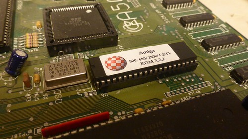 Kickstart 3.2.2 (47.111) Hyperion Amiga 500 / 500+ / 600 / 2000 / CDTV - Afbeelding 2 van 2