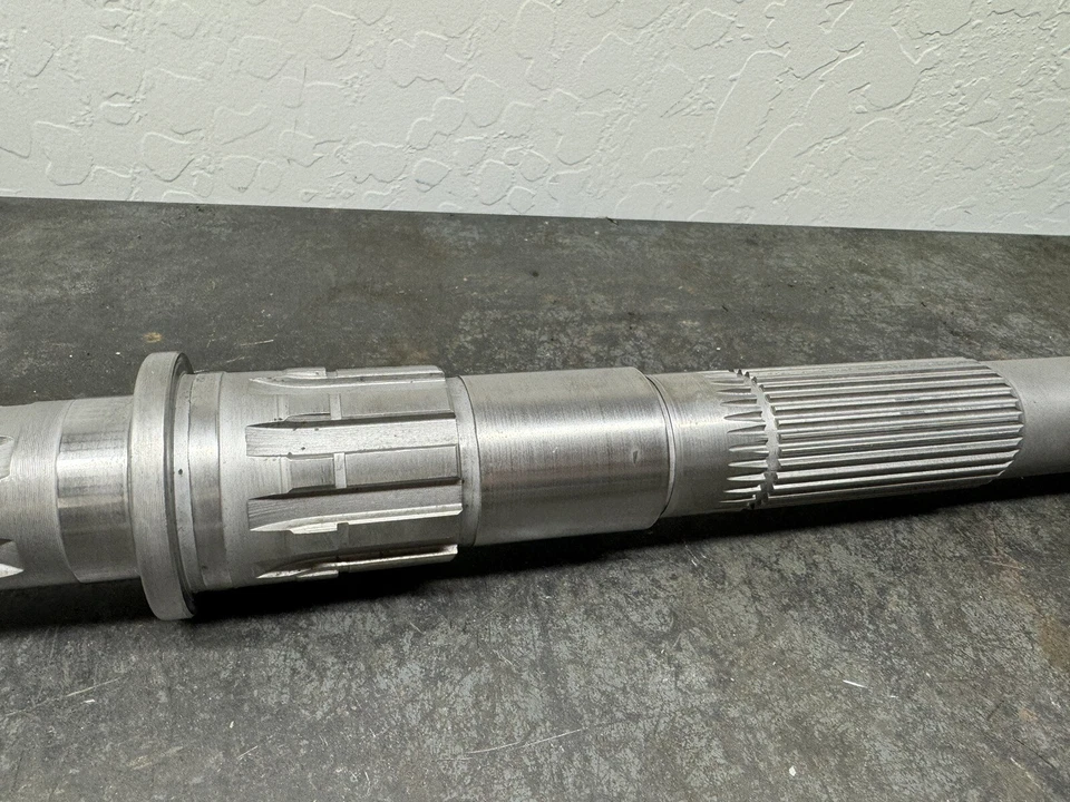 Eje principal OE GM 74-82 Borg Warner Super T-10 4 velocidades 32 estrías ST10 transmisión manual Foto 3 de 4