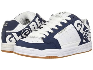 globe men's skateboarding shoes