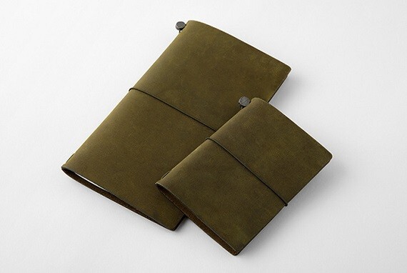 Traveler's Notebook Olive standard color Passport size with TRC Traveler's Notebook Olive standard color Passport size with TRC