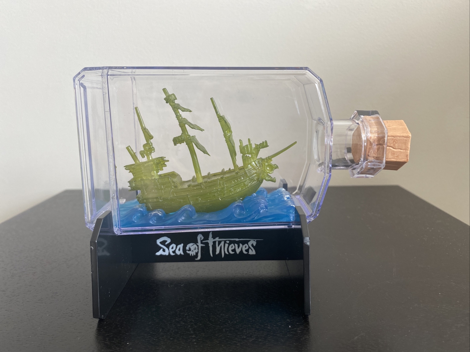 Sea of Thieves Loot Crate Glow in the Dark Ship in a Bottle Collectible
