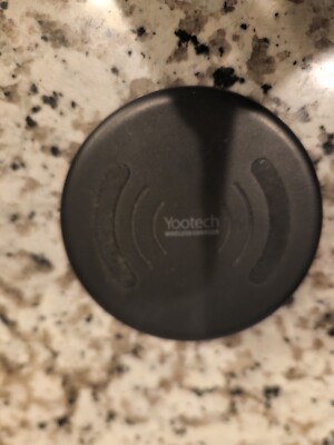 YOOTECH 7.5W Wireless Charger for Apple iPhone & Samsung Galaxy - Black (F500)