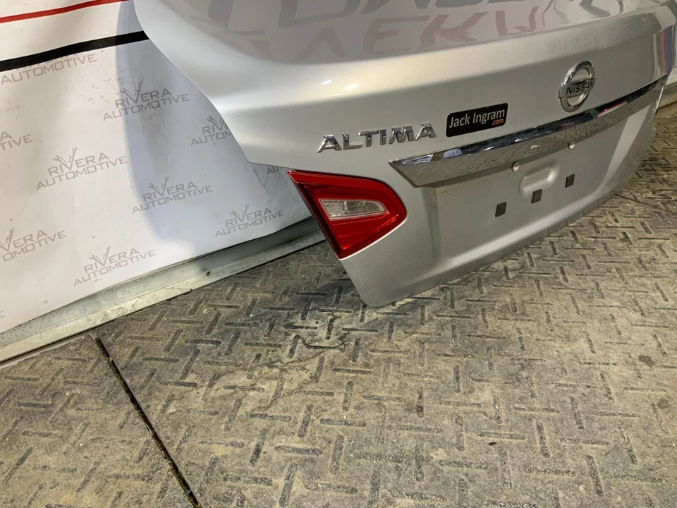 2016 2017 2018 NISSAN ALTIMA REAR TRUNK W/O CAMERA OEM - Image 2 of 4