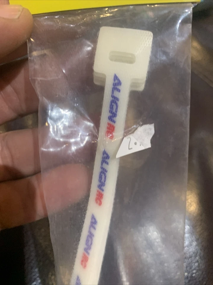 ALIGN HS 1066T HOOK AND LOOP FASTENING TAPE X 5 R/C SPARES AND PARTS - Image 3 of 4