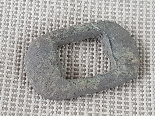 Nice Roman military bronze belt slide. Please read description. L80e
