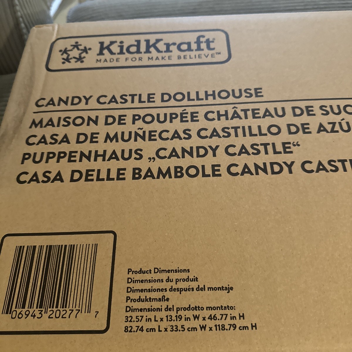 KidKraft Candy Castle 20242 Wooden Doll House with Furniture and Accessories, Llama Unicorn Figure House Ice Cream Lift Rubber Bear Chair for Dolls, Toy for Children from 3 Years