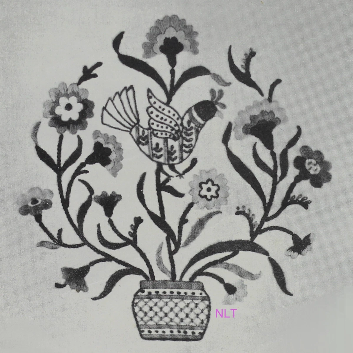 Paragon Needlecraft Three's A Crowd crewel stitchery kit
