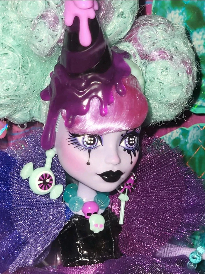 Monster High Sweet Screams Twyla HYWO2 MATTEL Skullector OVP Limited Edition - Bild 2 von 4