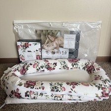 Dockatot Deluxe Baby Lounger floral Print  Extra Cover  Carrying Case
