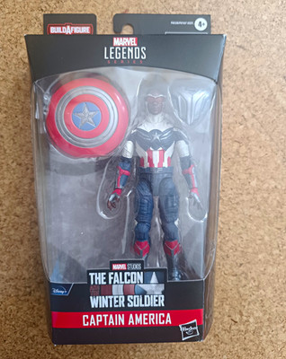 Hasbro Marvel Legends Captain America (Sam Wilson) | Flight Gear BAF Figur
