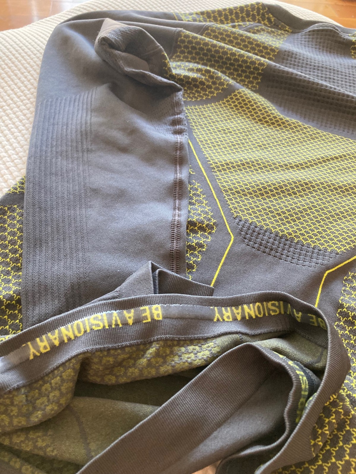 OG Gymshark Onyx V4 Men’s Large Never Worn Brand New (Super RARE) image 3