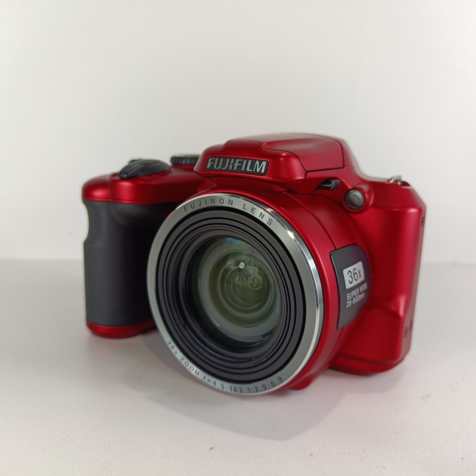 Fujifilm FinePix S Series S8600 16.0MP  Digital Bridge Camera Red
