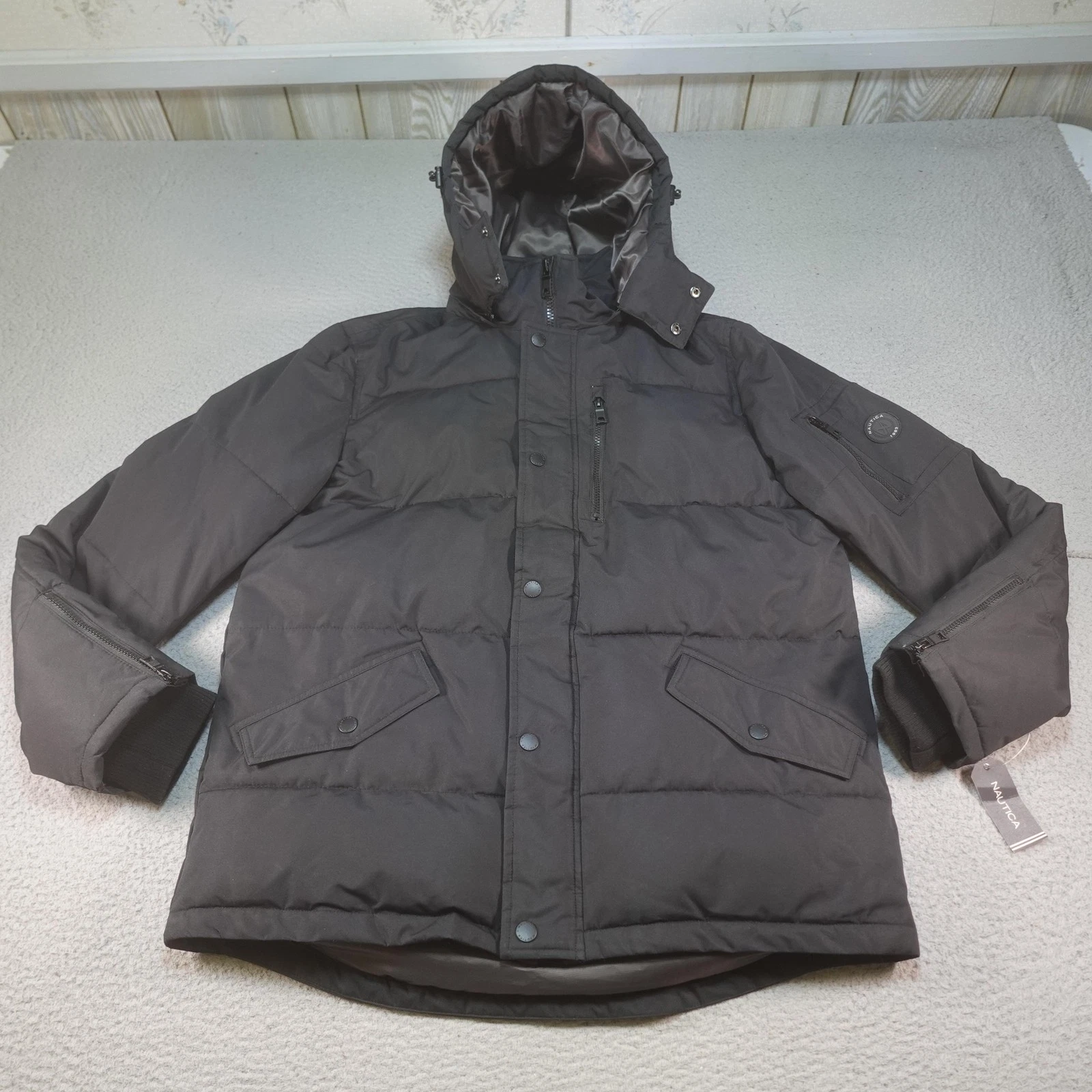 Nautica Puffer Jacket Mens Large Black Hooded Insulated Zip Pockets Ski Snow