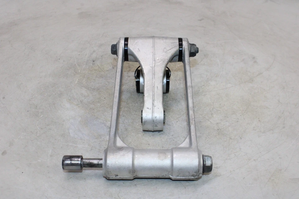 05-06 HONDA CBR600RR OEM DOGBONE TRASERO ENLACE AMORTIGUADOR Foto 2 de 4