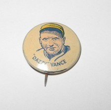 1930 PR4 Cracker Jack Baseball Pin Button Pinback Dazzy Vance Brooklyn Dodgers