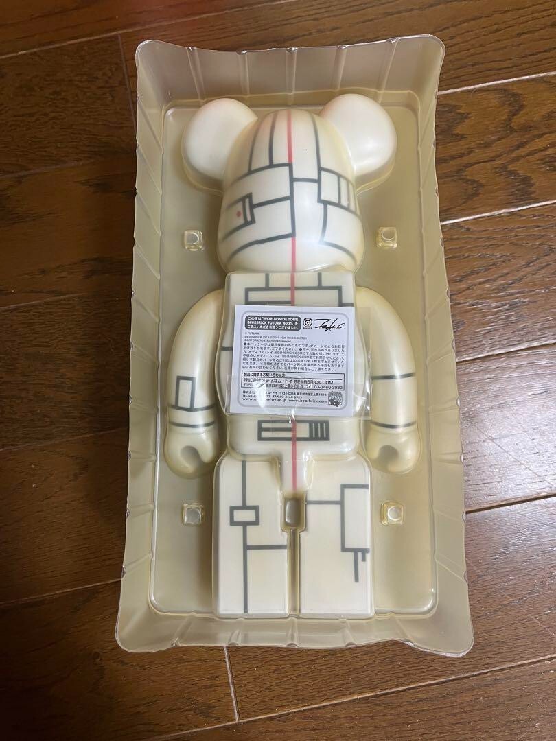 Bearbrick WORLD WIDE TOUR FUTURA BWWT 400% Rare BE@RBRICK Bearbrick WORLD WIDE TOUR FUTURA BWWT 400% Rare BE@RBRICK