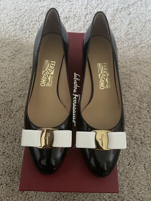 Authentic NWT Salvatore Ferragamo Vera Bow Pump Heels Size 7