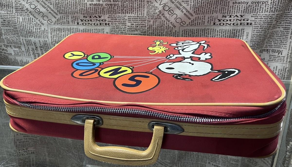 VITNAGE MCM SNOOPY/WOODSTOCK PEANUTS SUITCASE 1965 REDMULTI-COLOR