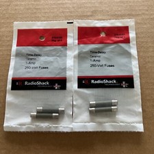  NEW RADIO SHACK 4 PACK SLOW-BLOW 1 AMP 250-VOLT FUSES 270-0153 Lot 2