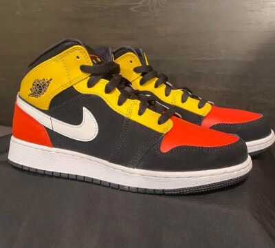 【Nike】NIKE AIR JORDAN1 MID SE (GS) s-l400.jpg
