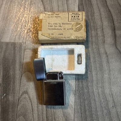 Vintage Sarome Gas Lighter w/original box and shipping label. GREAT COLLECTABLE 