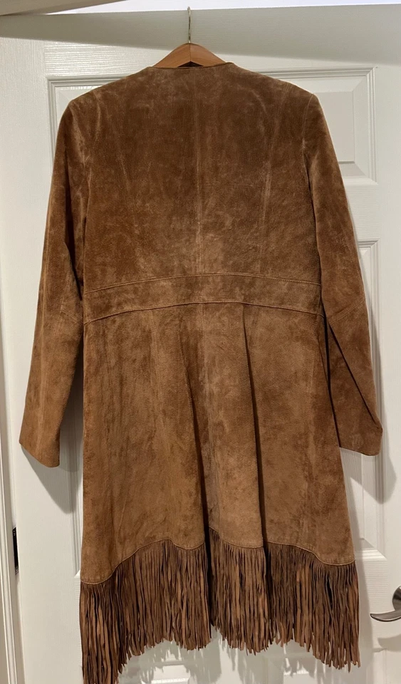 Scully brown fringed suede coat, hook and eye closure, pockets, med - Image 2 of 4