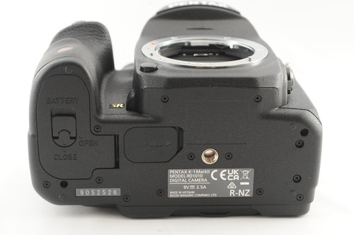 【Mint in Box】Pentax K-1 Mark II DSLR 36.4MP Digital Camera Shutter 311 Count - Picture 16 of 17