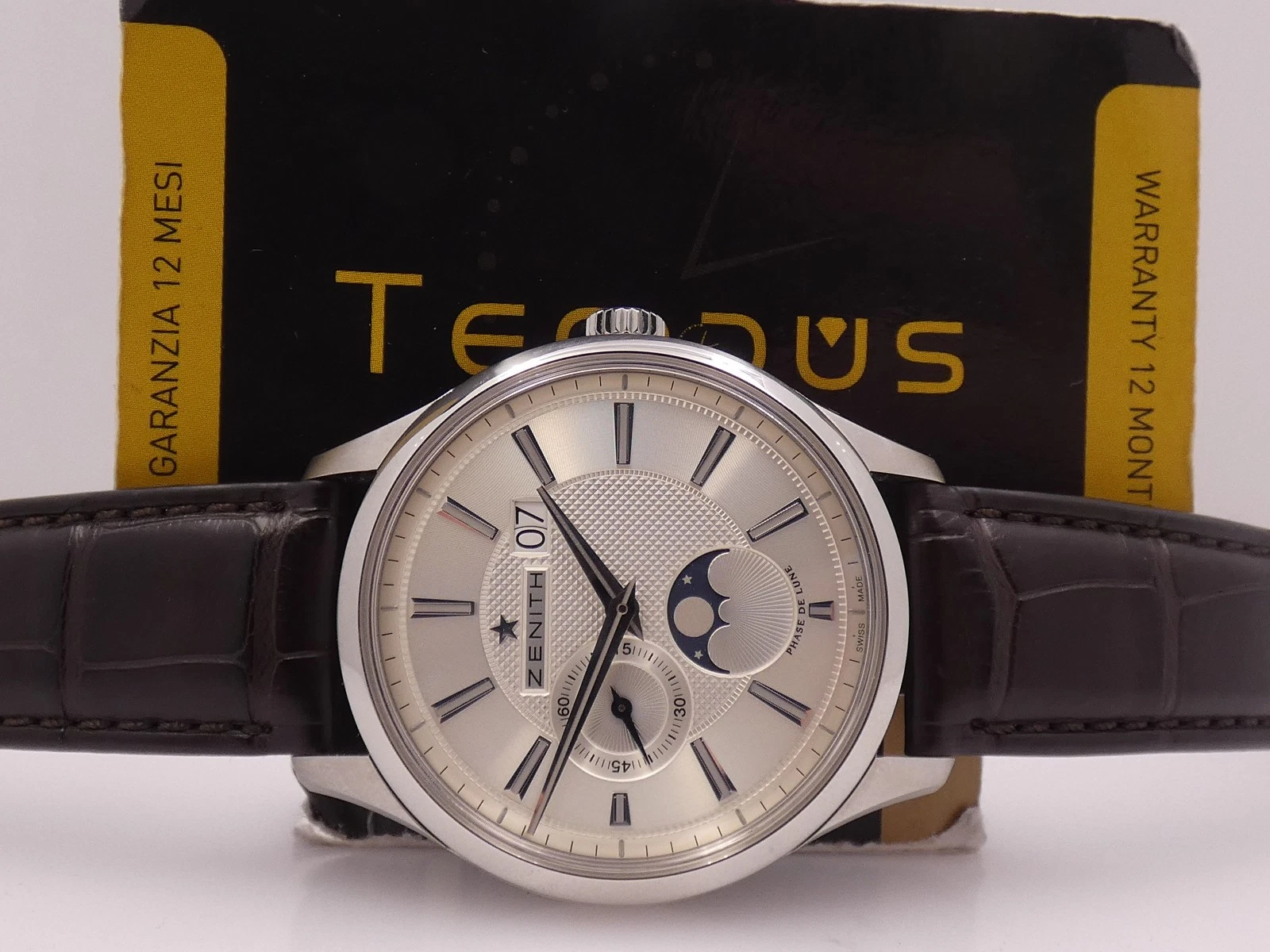 Zenith — ZENITH CAPTAIN MOONPHASE ELITE TOP BOX&PAPERS AUTOMATIC 03.2140.691 TOP WATCH