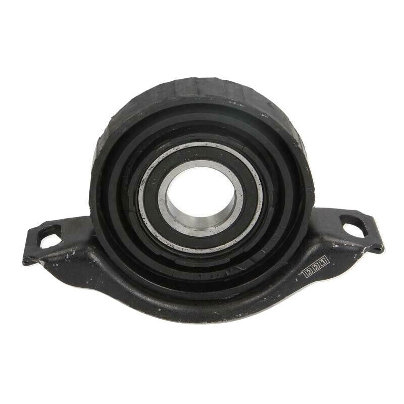 Supprimer les vibrations de transmission avec le palier de cardan A1244100681