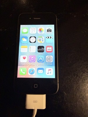 Apple iPhone 4s - 32GB - Schwarz