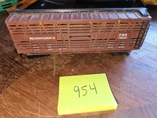 PENNSYLVANIA LIVESTOCK CAR, HO SCALE, SEE PHOTOS FOR DETAILS