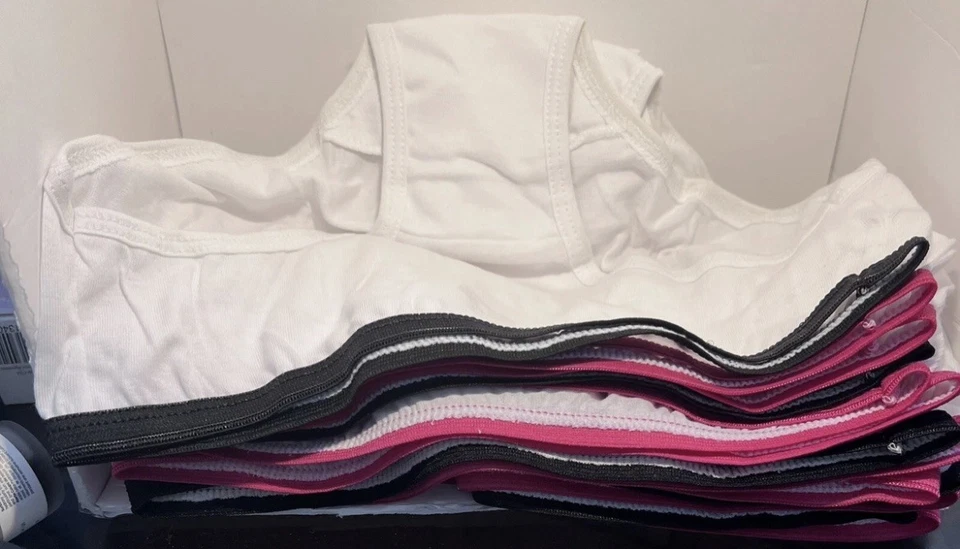 Hanes Girls Panties Underwear Size 10 (pack Of 25 Pieces)  New Original - Image 2 of 2