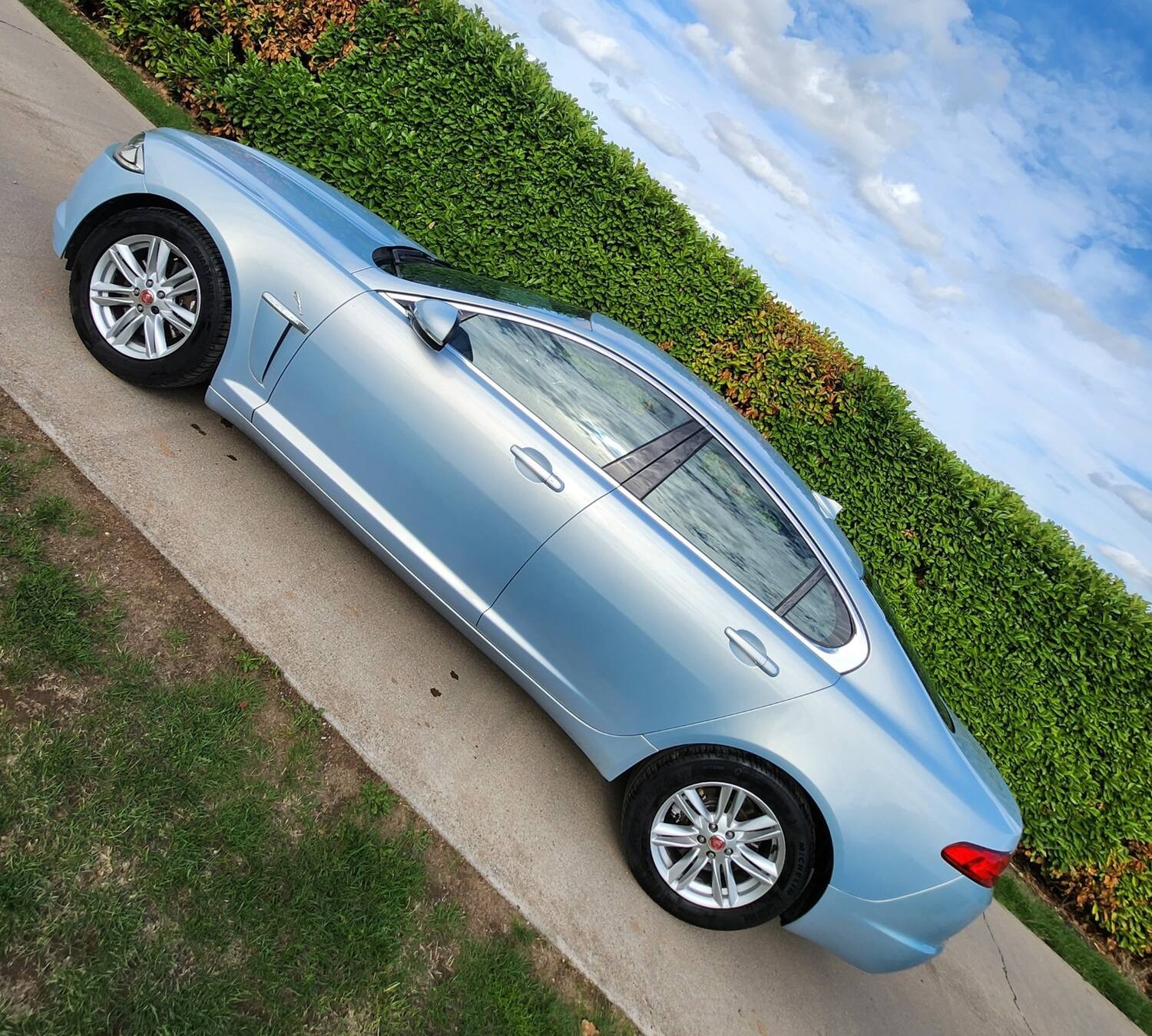 2014 Jaguar XF, photograph 10