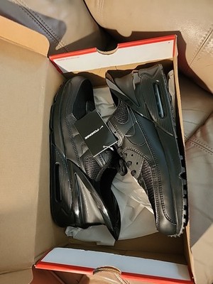 NIKE AIR MAX 90 ESSENTIAL  Mens Sz 13  537384-092 BLACK/BLACK/BLACK Running 