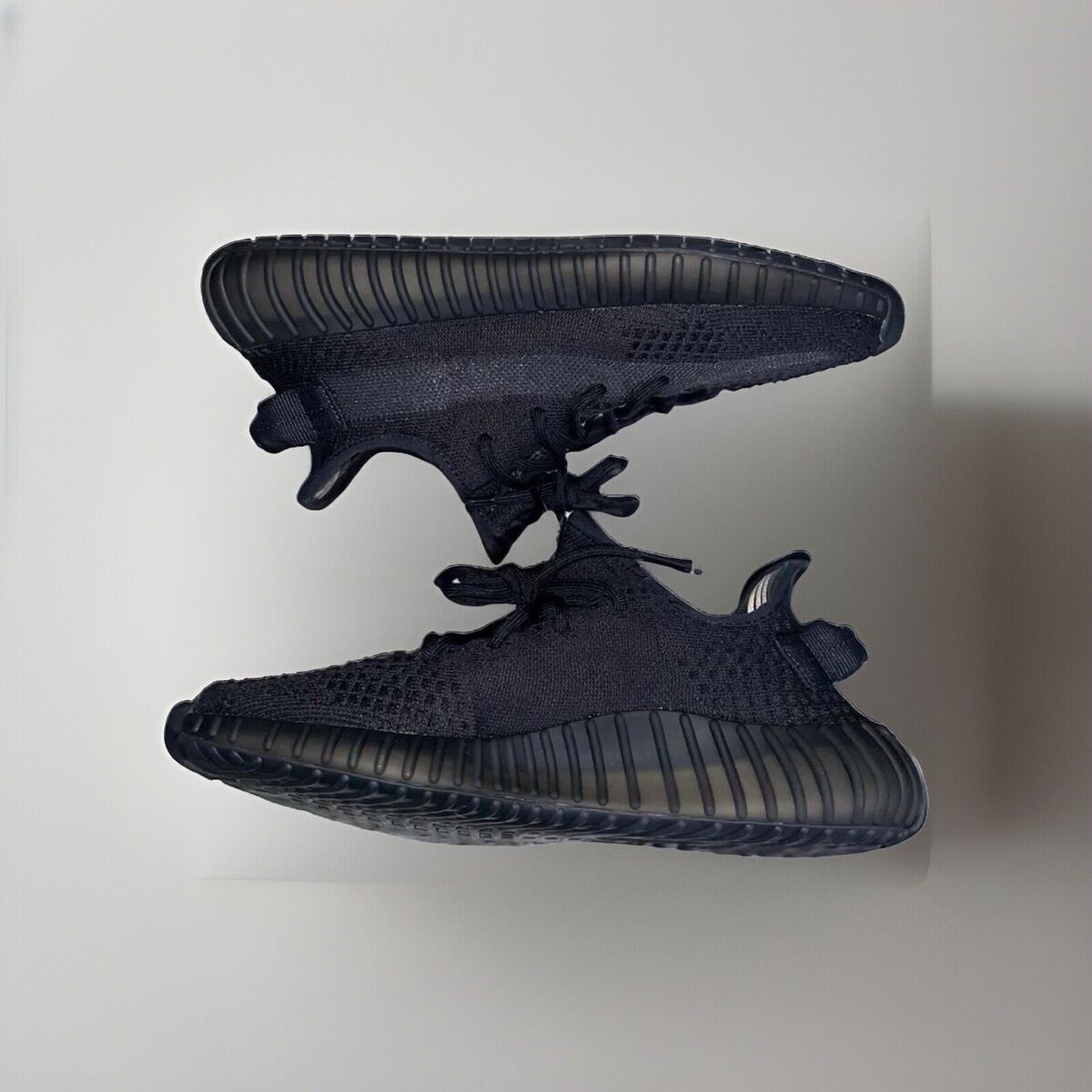 Size 9 - adidas Yeezy Boost 350 V2 Low Onyx Triple Black Size 9 - adidas Yeezy Boost 350 V2 Low Onyx Triple Black