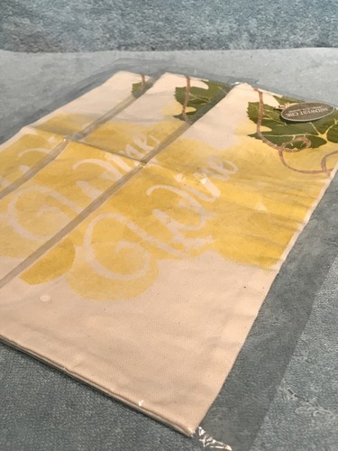 3-Canvas Wine Gift Bag -(13 1/2” X 5”) NEW - 第 1/4 張圖片