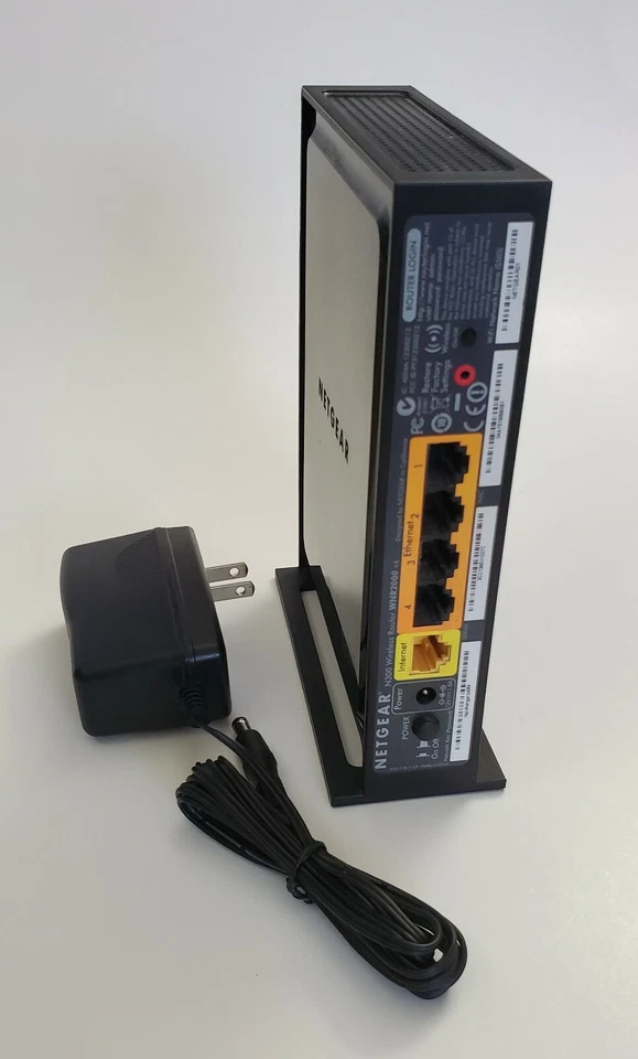 Netgear WNR2000 V4 4-Port 10/100 Wireless N Router (N300) - Image 3 of 4