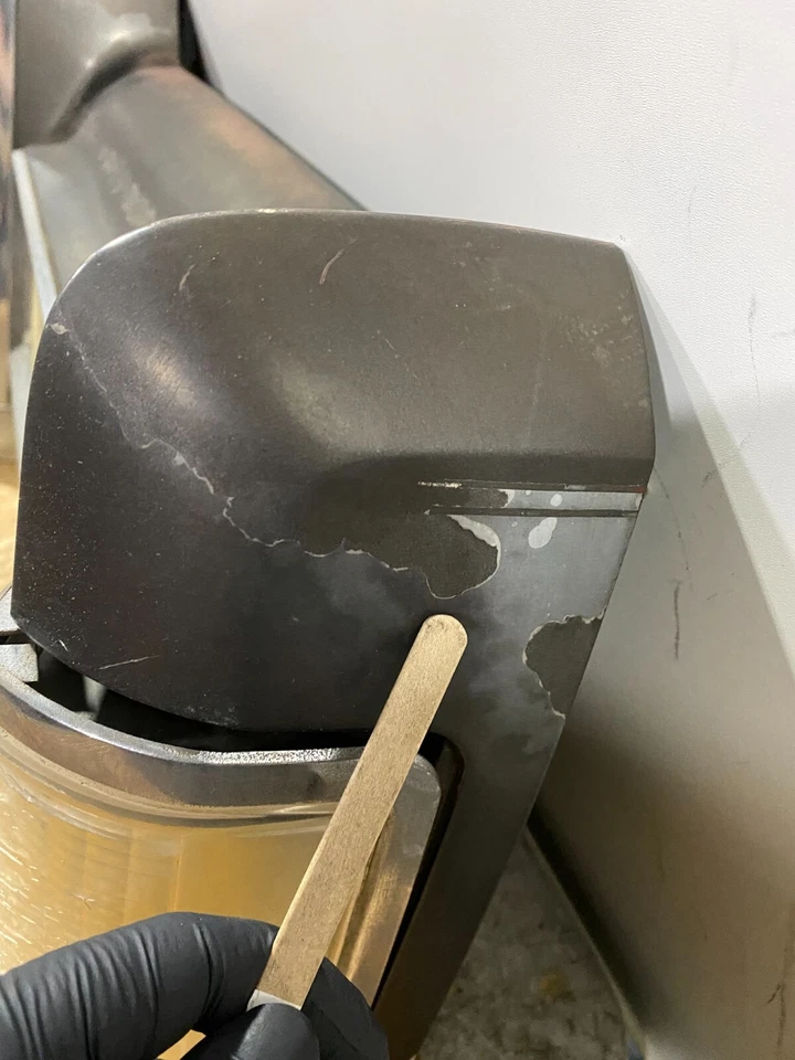 Parrilla del panel de cabecera delantero Lincoln Town Car 1985 a 1989 M5089 C Foto 4 de 4