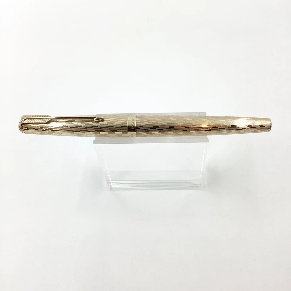 Parker 61 Presidental 9ct solid gold flamme pattern fountain pen, 14k gold nib - Image 3 of 4