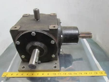 Von Ruden 110-382 G 1:2 Ratio Right Angle Double Shaft Gear Box Speed Reducer