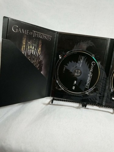 Game of Thrones: The Complete First Season (DVD, 2015, 5-Disc Set) - Picture 6 of 7