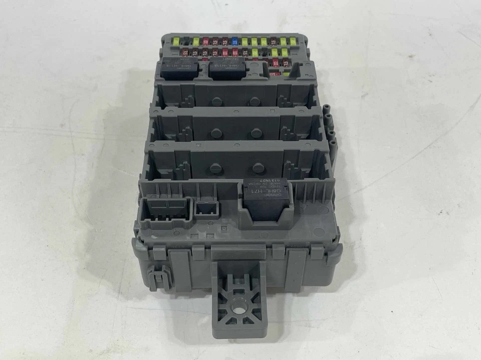 Fits 2021 2022 HONDA PILOT SE 3.5L Cabin Fuse Relay Junction Box TG7A220 OEM - Image 4 of 4
