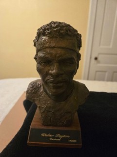 Walter Payton Chicago Bears NFL Figure Stutue "Sweetness" The Bronze Ed. S/D