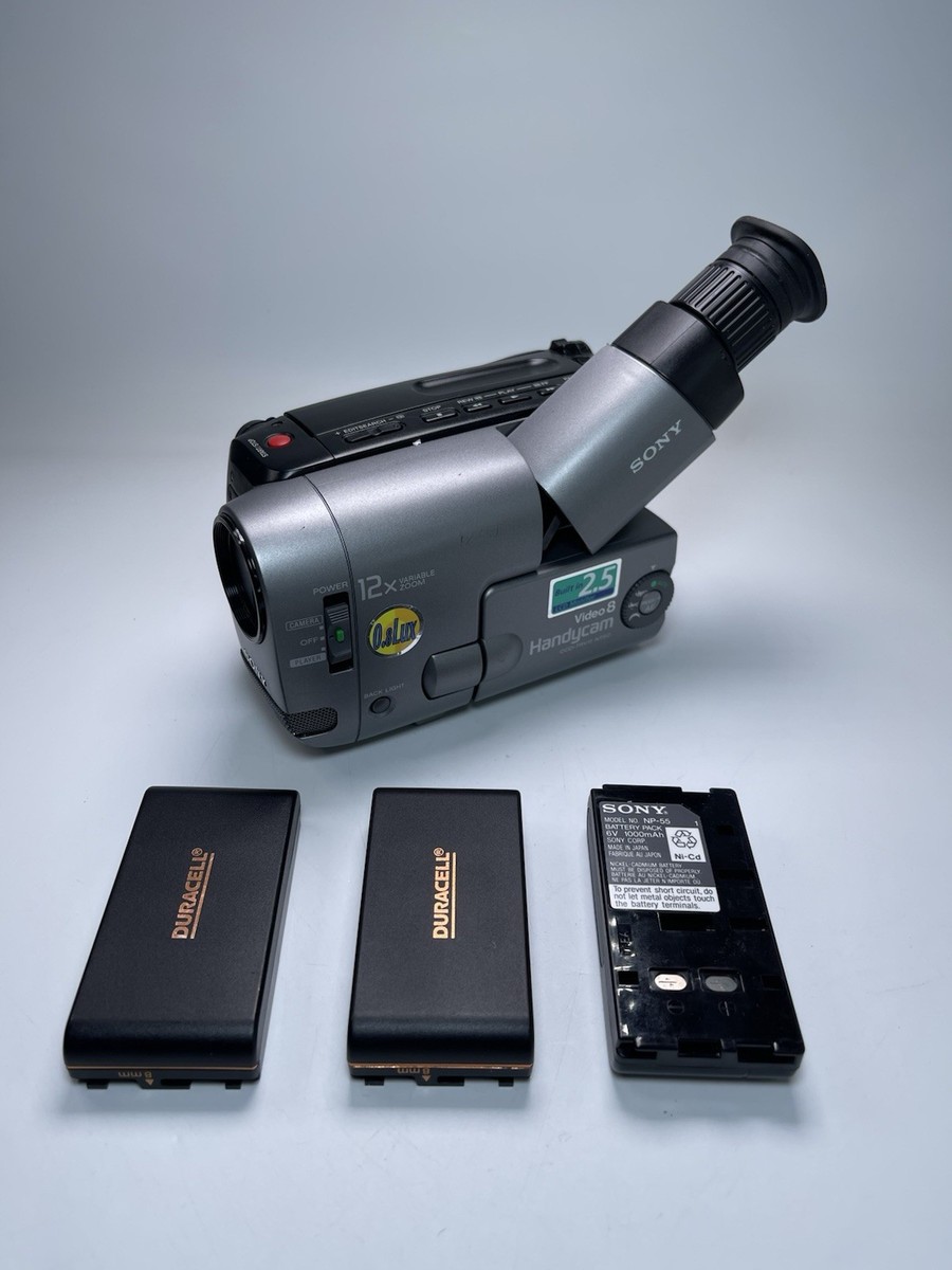 Sony Handycam CCD-TRV11 NTSC 8mm Analog Camcorder With 3 Batteries