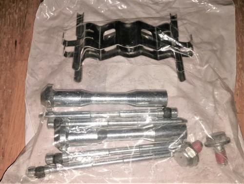 SALE 16-18 Ford Focus RS BREMBO 4 Piston Front Caliper Pin & Stainless Clip Kit - Picture 5 of 9