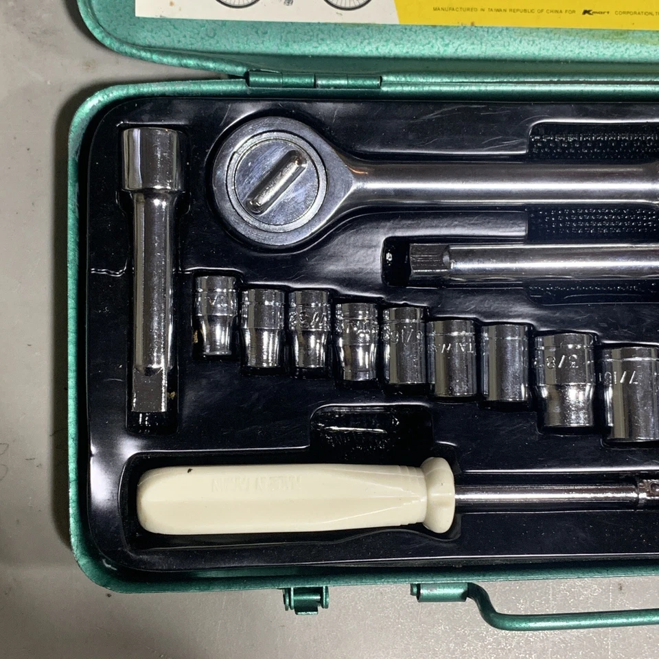 K-Mart Homeowners 21-pc SAE 1/4 & 3/8 Inch Drive Socket Set - Image 4 of 4