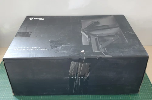 Secretlab Magnus Vertical Monitor Stand up to 4 Monitor Arms Black